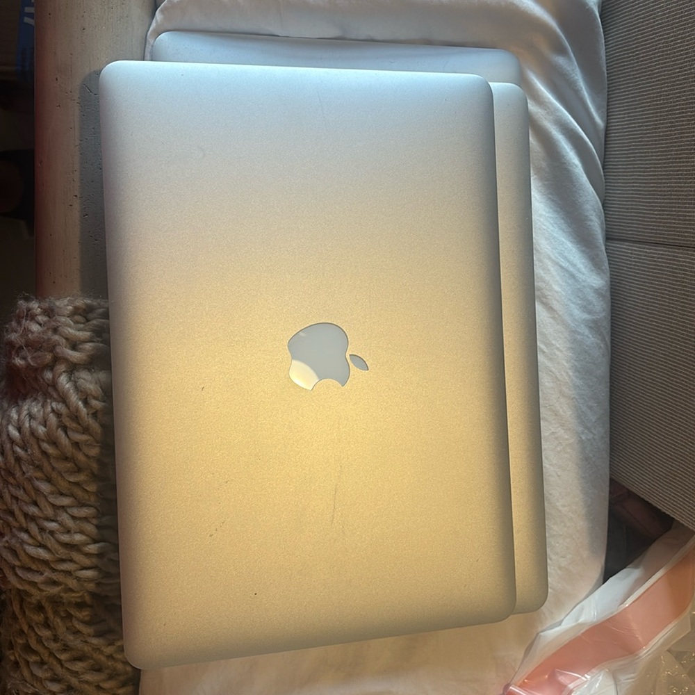 MacBook with charger, but MacBook is locked can be unlocked